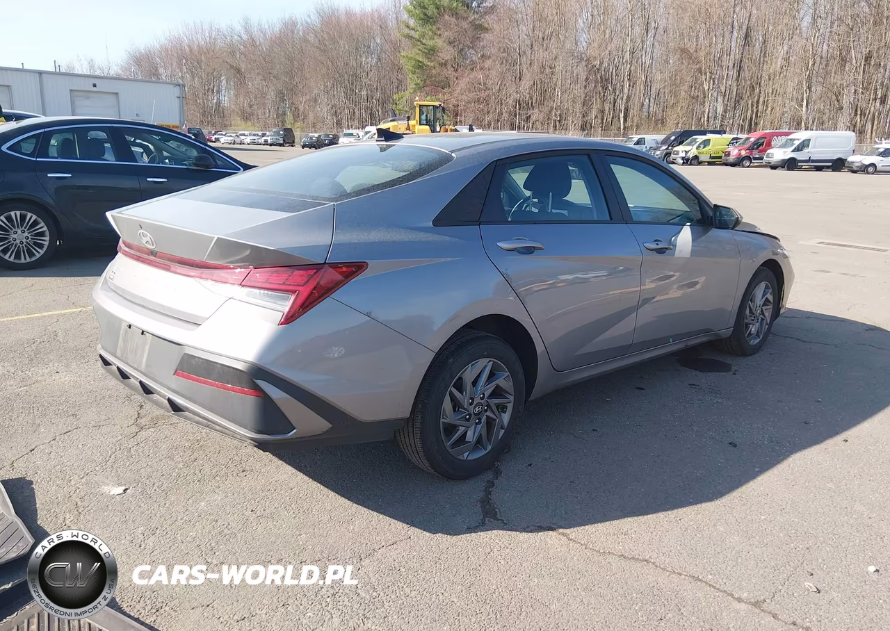 2025 Hyundai Elantra Hybrid Blue VIN:KMHLM4DJ2SU161694 - 4