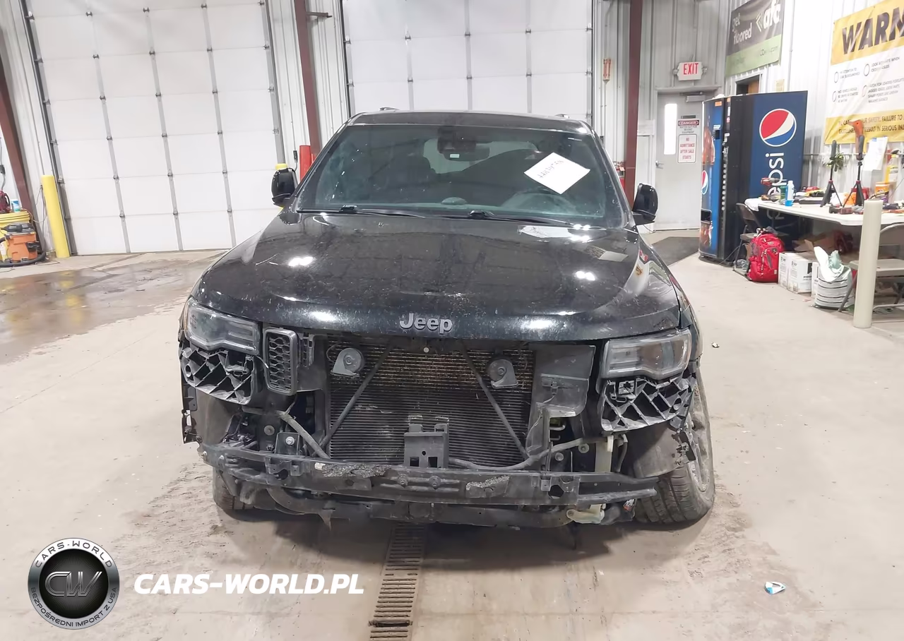 2018 Jeep Grand Cherokee High Altitude 4X4 VIN:1C4RJFCG2JC230591 - 12