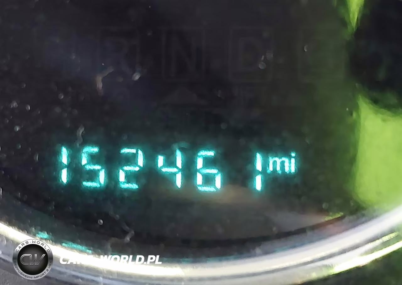 2015 Jeep Wrangler Unlimited Sahara VIN:1C4BJWEG3FL610562 - 15