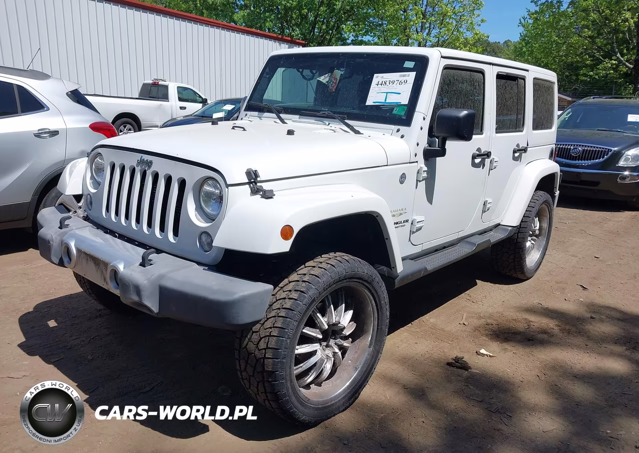2015 Jeep Wrangler Unlimited Sahara VIN:1C4BJWEG3FL610562 - 2