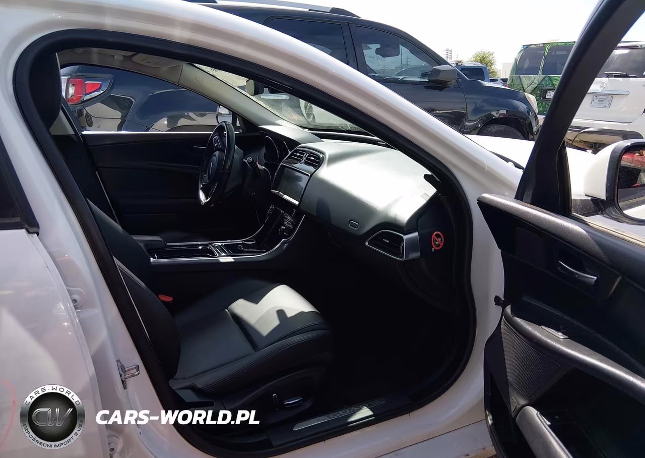 2019 Jaguar Xe 25T VIN:SAJAR4FXXKCP43922 - 5