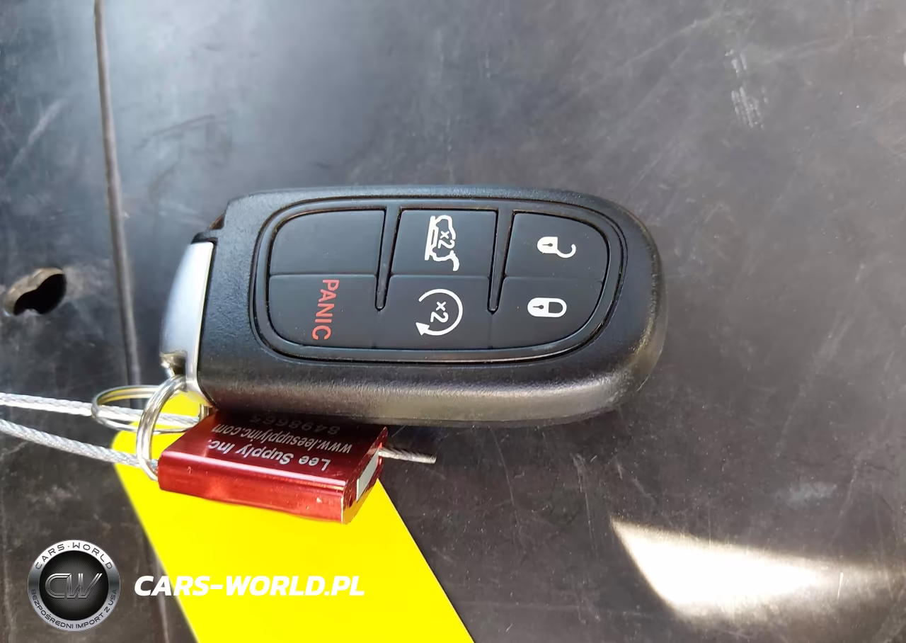 2016 Jeep Cherokee High Altitude VIN:1C4PJMDS4GW306009 - 11