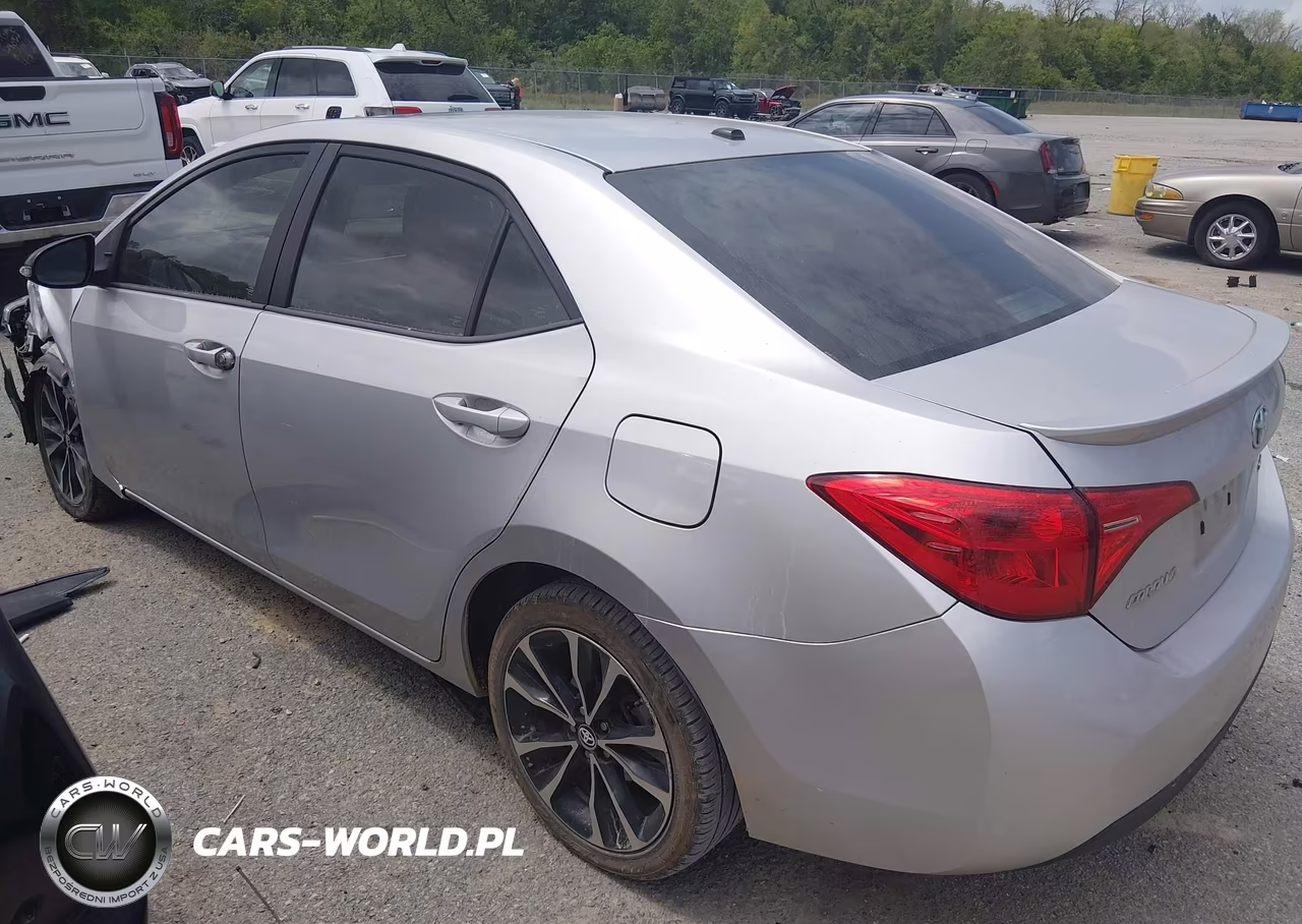2017 Toyota Corolla Se VIN:5YFBURHE7HP711178 - 3