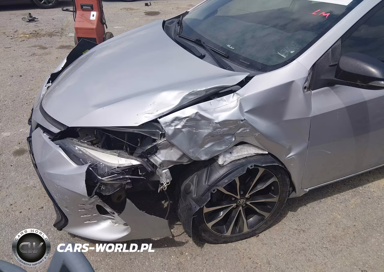 2017 Toyota Corolla Se VIN:5YFBURHE7HP711178 - 6