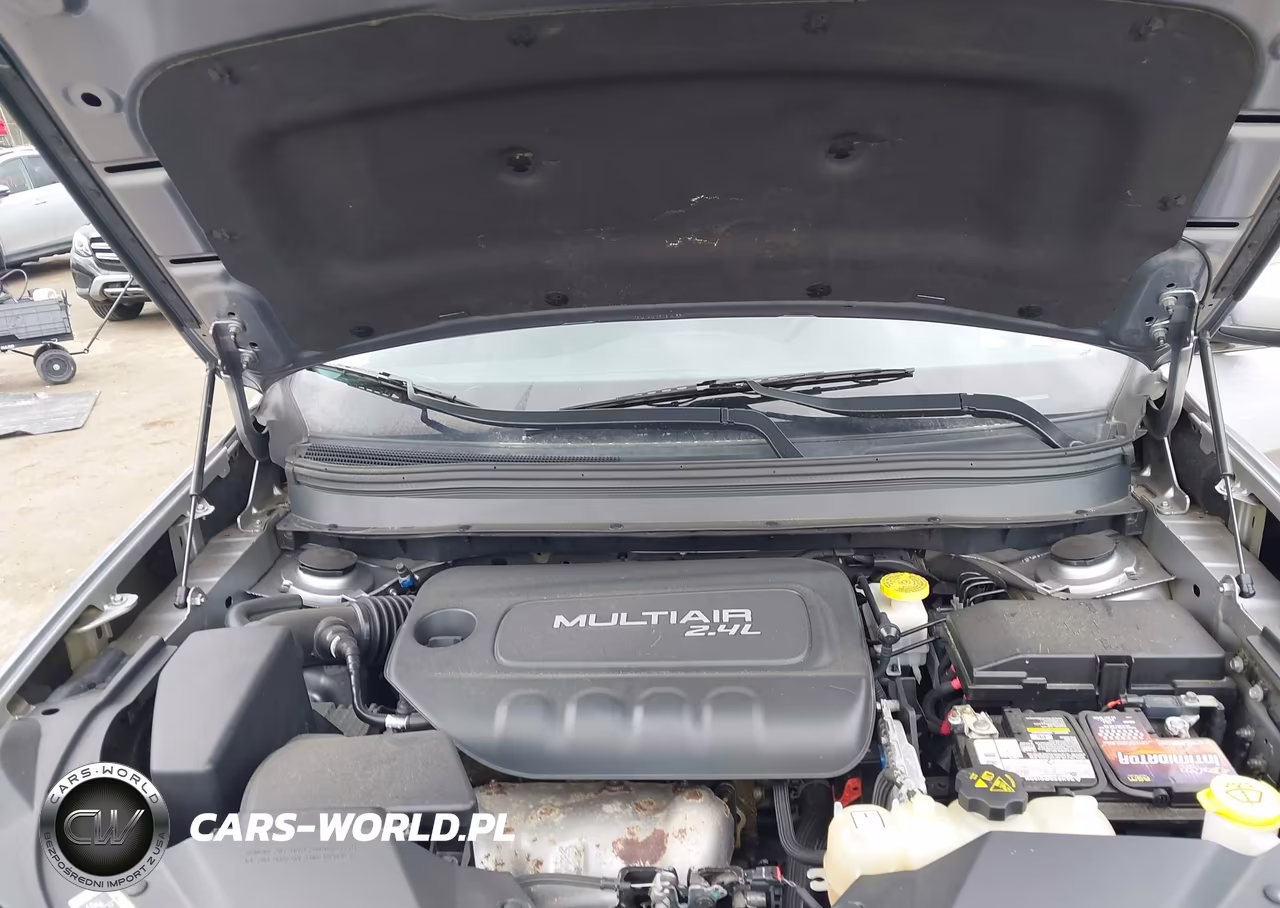 2019 Jeep Cherokee Latitude 4X4 VIN:1C4PJMCB9KD169767 - 10