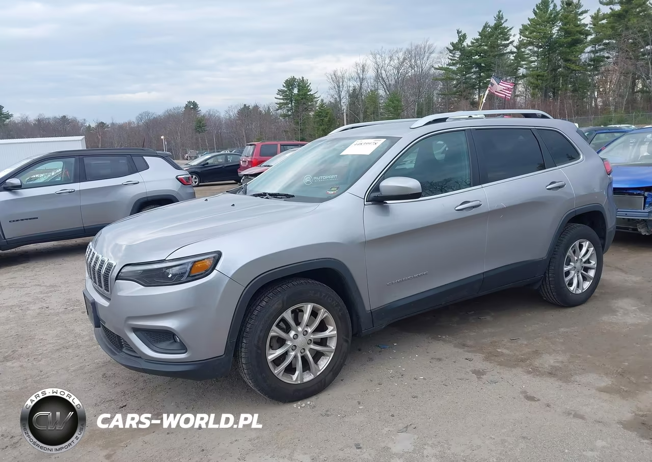 2019 Jeep Cherokee Latitude 4X4 VIN:1C4PJMCB9KD169767 - 2