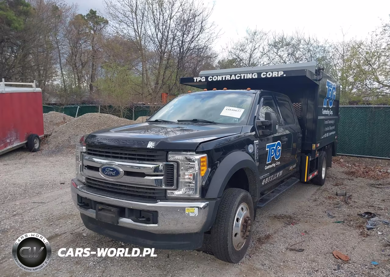 2017 Ford F-550 Chassis Xlt
