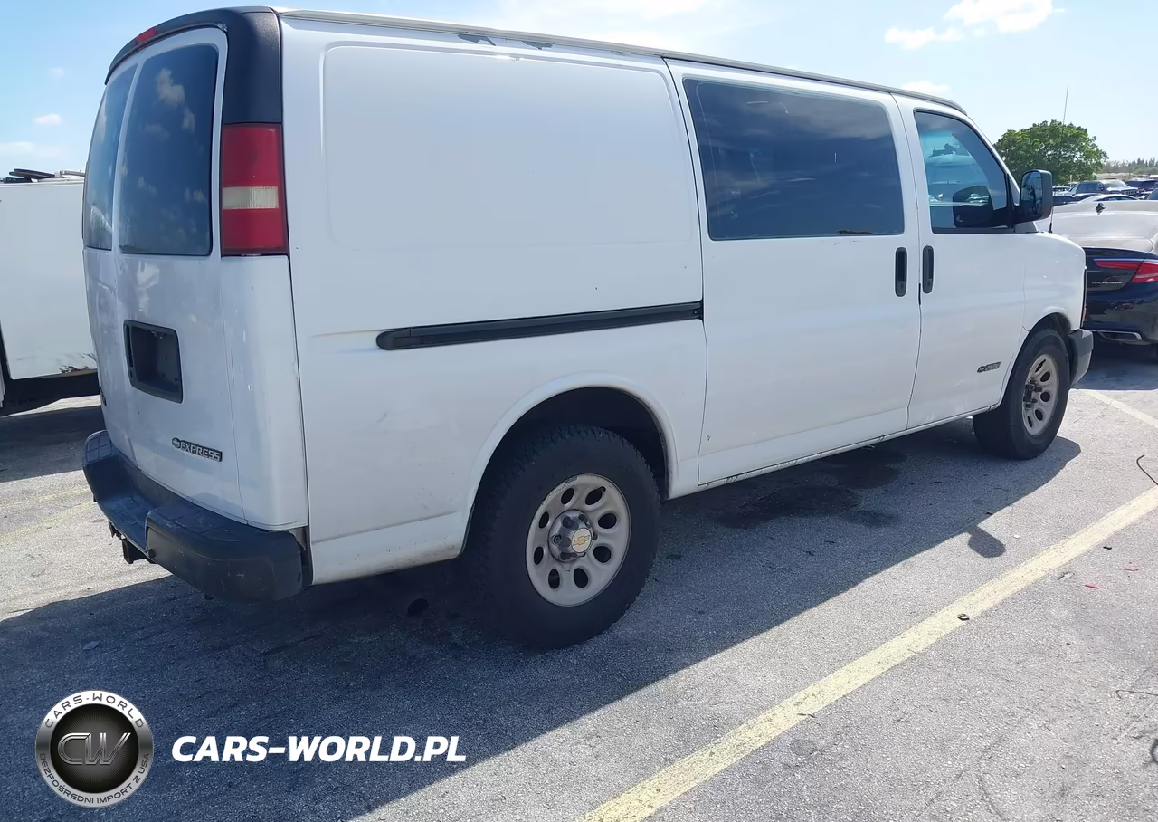 2003 Chevrolet Express VIN:1GCFG25T731141070 - 4