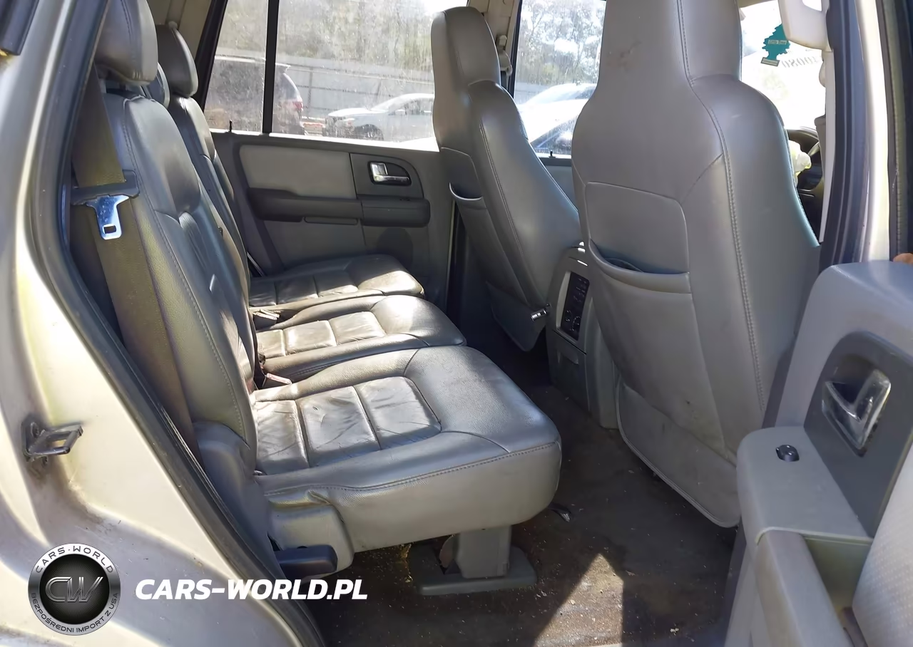 2005 Ford Expedition Xlt VIN:1FMPU15595LB05750 - 8