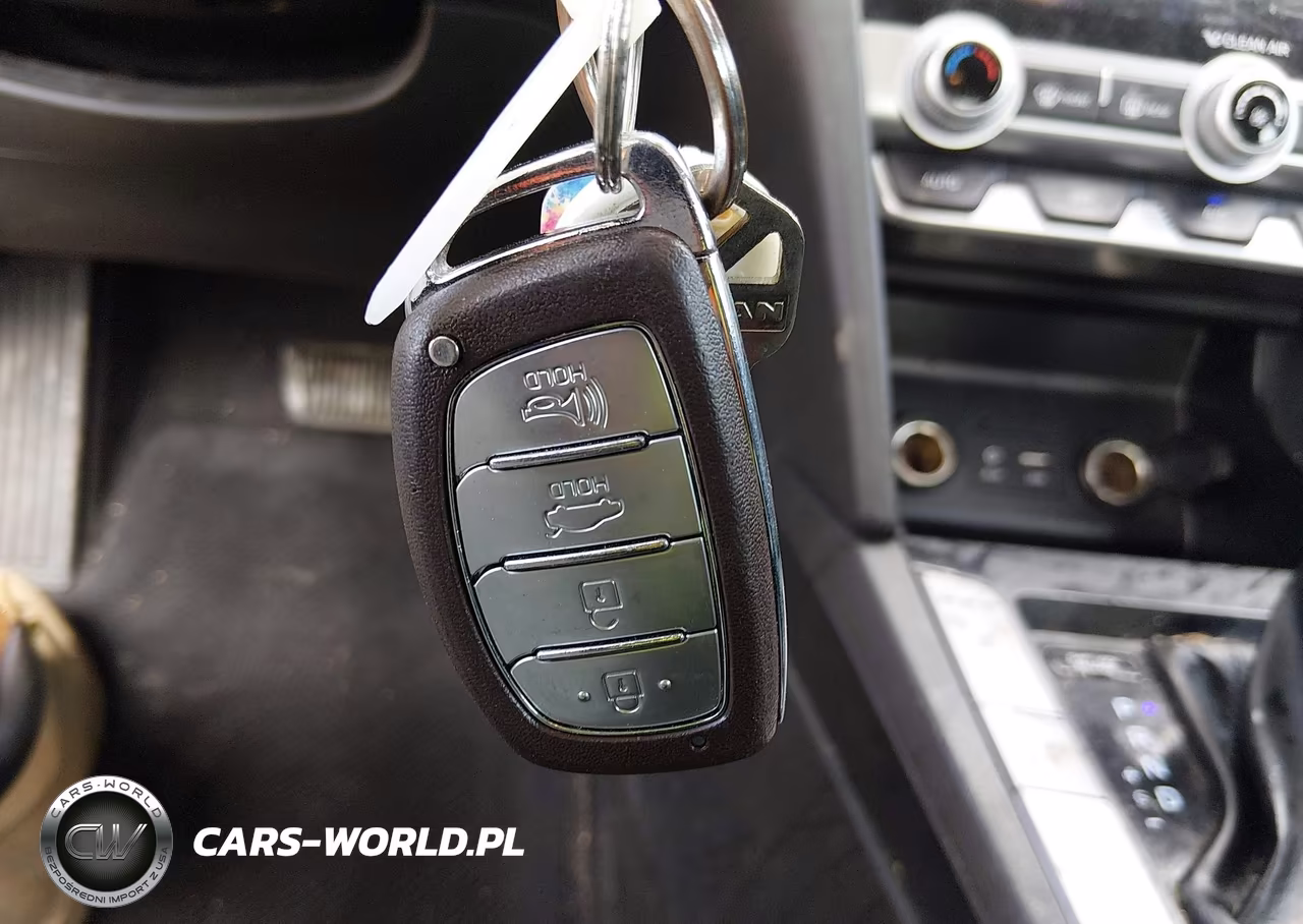 2020 Hyundai Elantra Value Edition VIN:5NPD84LF0LH543566 - 11