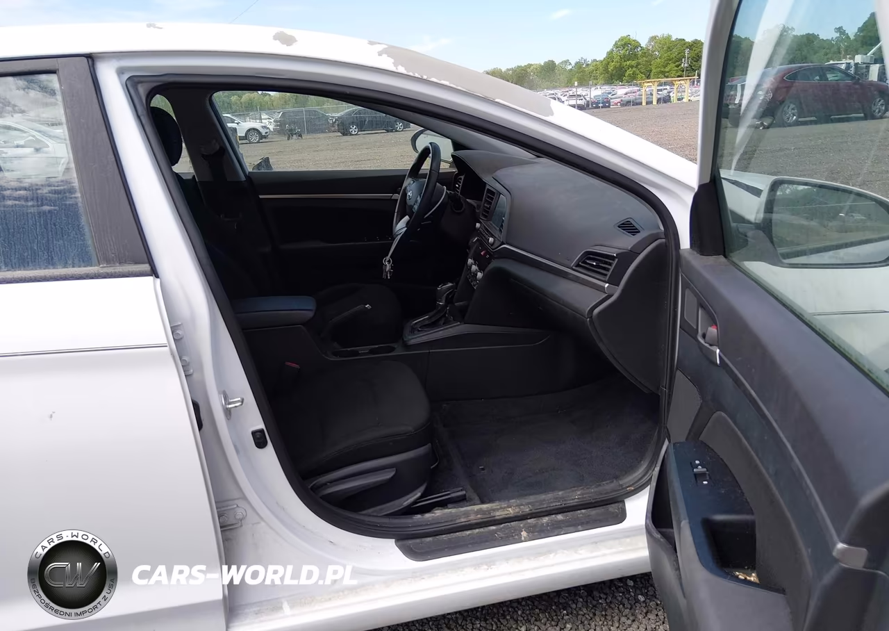 2020 Hyundai Elantra Value Edition VIN:5NPD84LF0LH543566 - 5