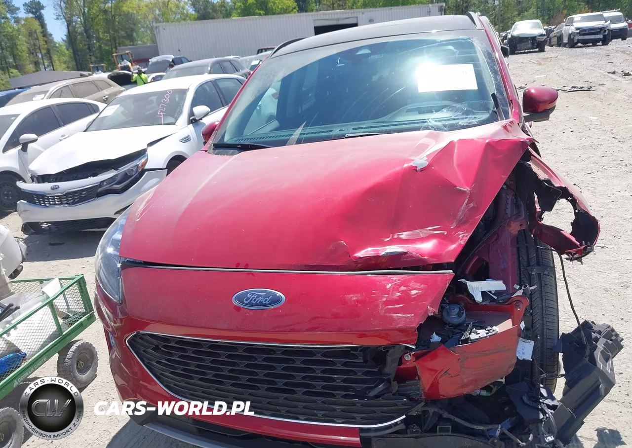 2020 Ford Escape Titanium VIN:1FMCU9J9XLUB46921 - 12