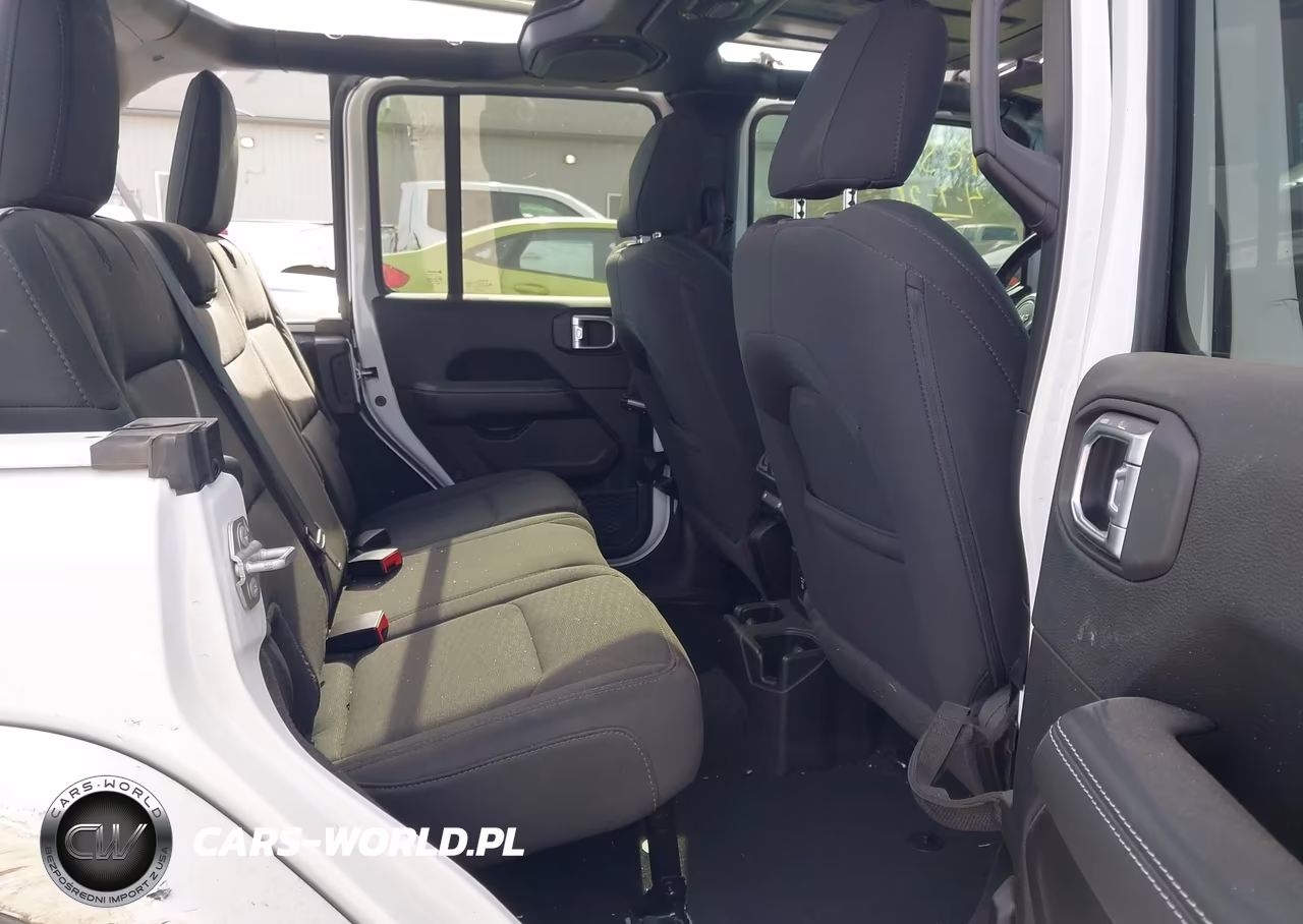2021 Jeep Wrangler Unlimited Sahara 4X4 VIN:1C4HJXEN9MW514297 - 8