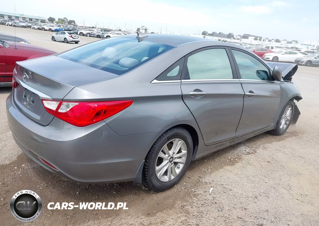 2013 Hyundai Sonata Gls VIN:5NPEB4AC2DH697468 - 4