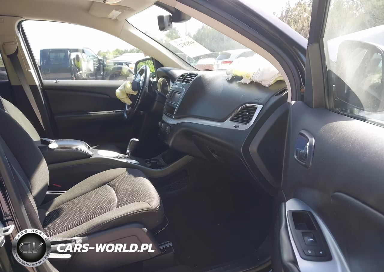 2020 Dodge Journey Se Value VIN:3C4PDCAB1LT261861 - 5