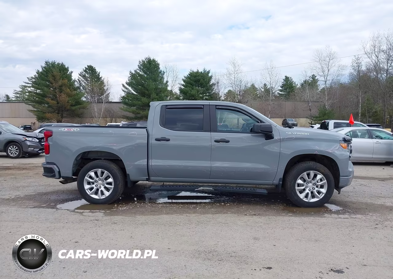 2024 Chevrolet Silverado 1500 4Wd Short Bed Custom VIN:3GCPDBEK5RG179685 - 13