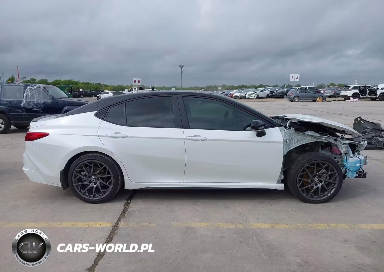 2026 Toyota Camry Xse VIN:4T1DAACK5TU235035 - 14