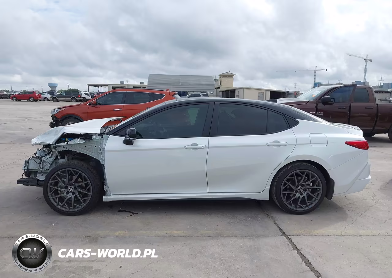2026 Toyota Camry Xse VIN:4T1DAACK5TU235035 - 15