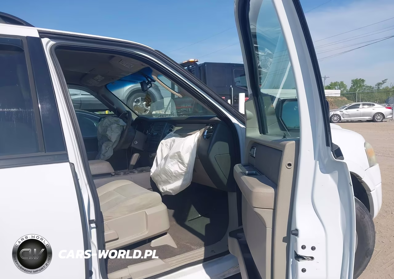 2009 Ford Expedition Xlt VIN:1FMFU15509EB15329 - 5