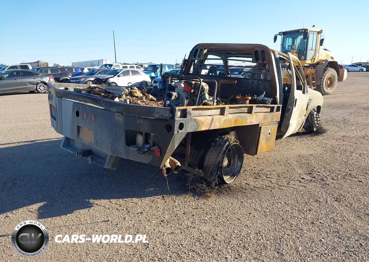 2008 Ford F-450 Chassis Xl-Xlt VIN:1FDXF46R18EA02327 - 4