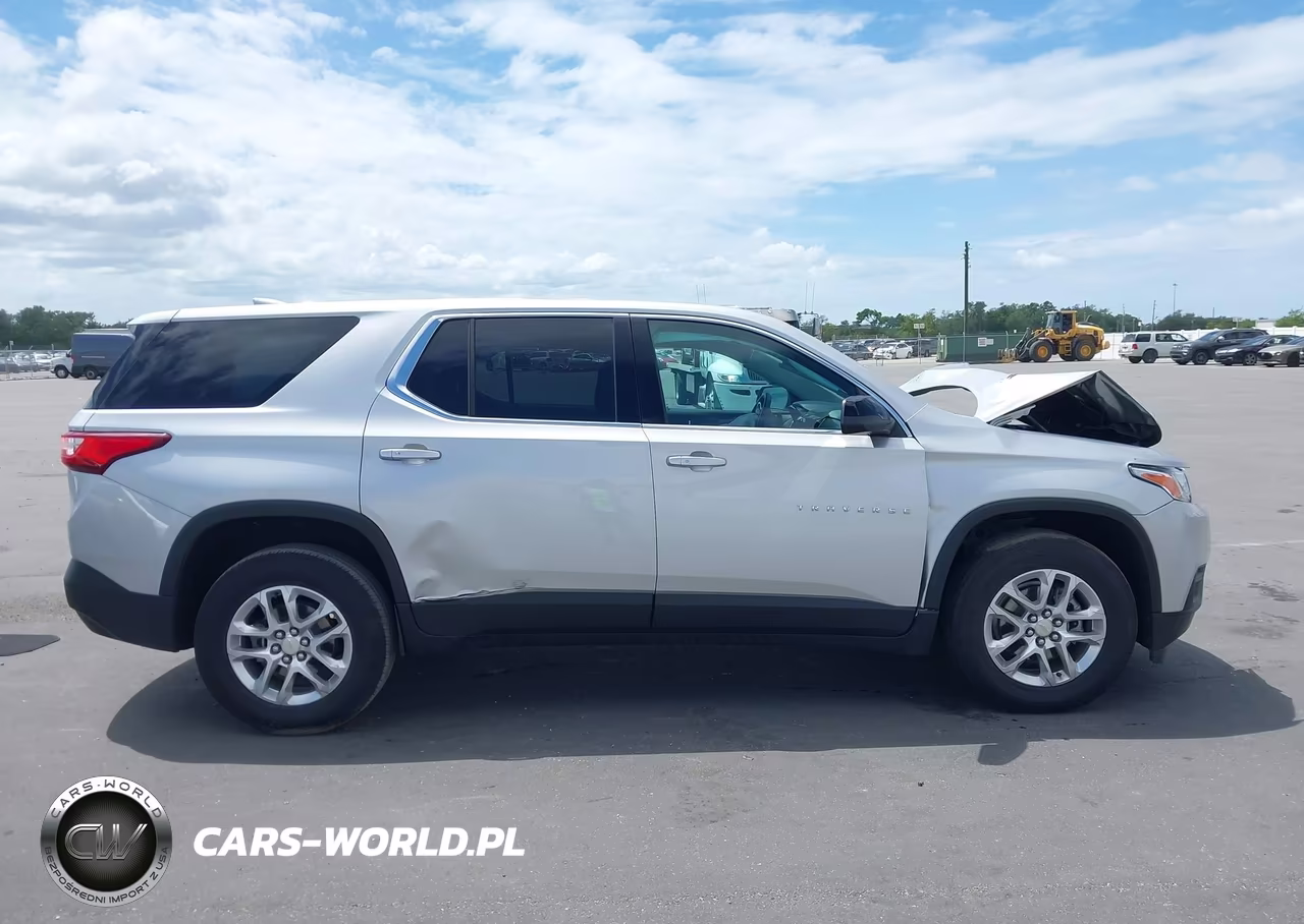 2021 Chevrolet Traverse Fwd Ls VIN:1GNERFKWXMJ135395 - 13