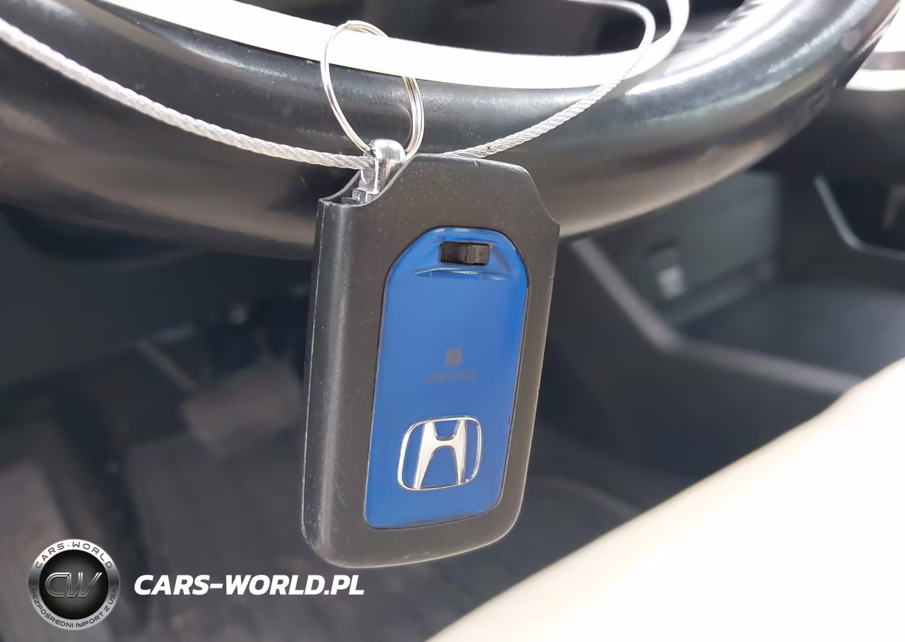 2018 Honda Clarity Plug-In Hybrid Touring VIN:JHMZC5F38JC022548 - 11