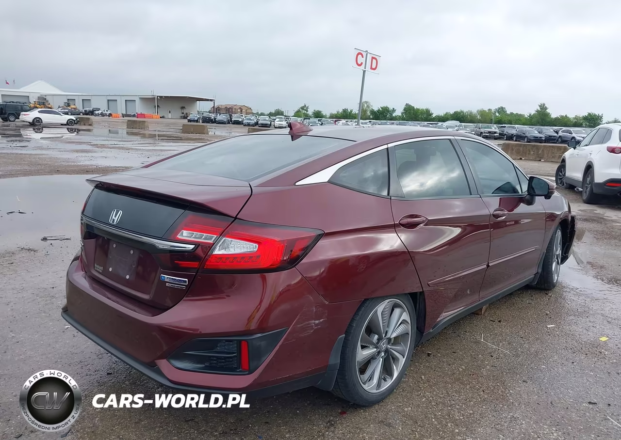 2018 Honda Clarity Plug-In Hybrid Touring VIN:JHMZC5F38JC022548 - 4