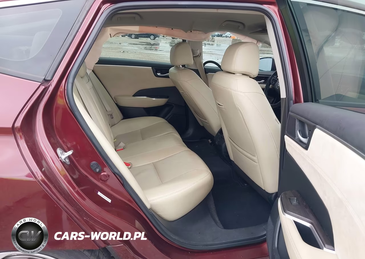 2018 Honda Clarity Plug-In Hybrid Touring VIN:JHMZC5F38JC022548 - 8