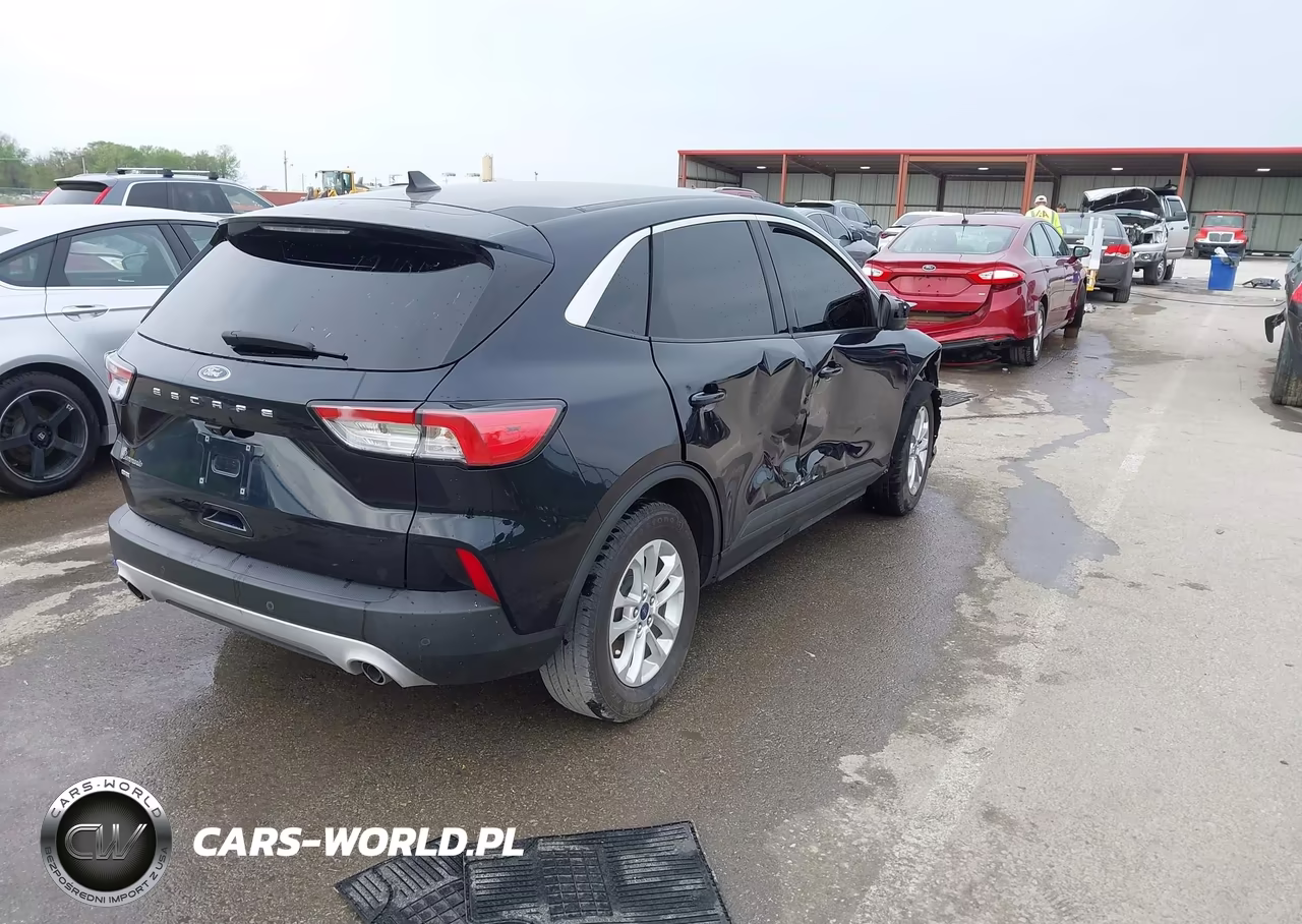 2021 Ford Escape Se VIN:1FMCU0G62MUA03536 - 4