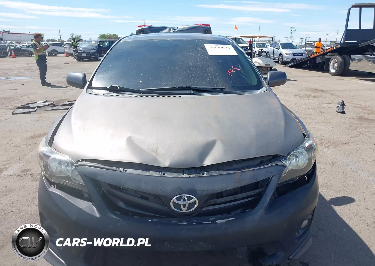 2011 Toyota Corolla S VIN:2T1BU4EE2BC753255 - 12