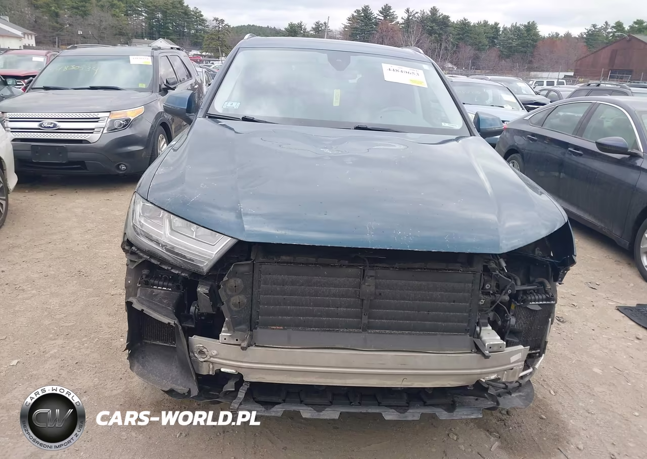 2018 Audi Q7 3.0T Premium VIN:WA1LAAF78JD039427 - 13