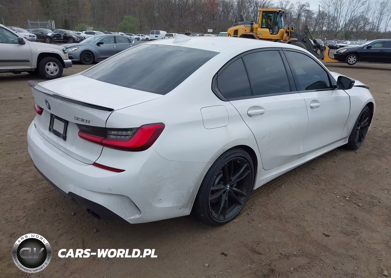 2021 BMW 330I xDrive VIN:3MW5R7J08M8B50949 - 4