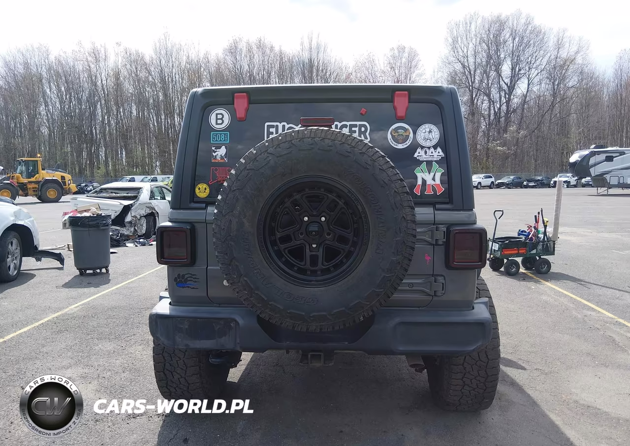 2019 Jeep Wrangler Unlimited Sport S 4X4 VIN:1C4HJXDN5KW630868 - 17