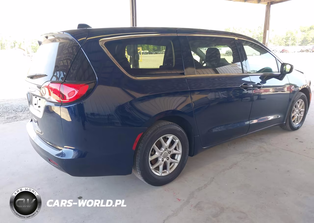 2020 Chrysler Voyager Lx VIN:2C4RC1CG5LR243410 - 4