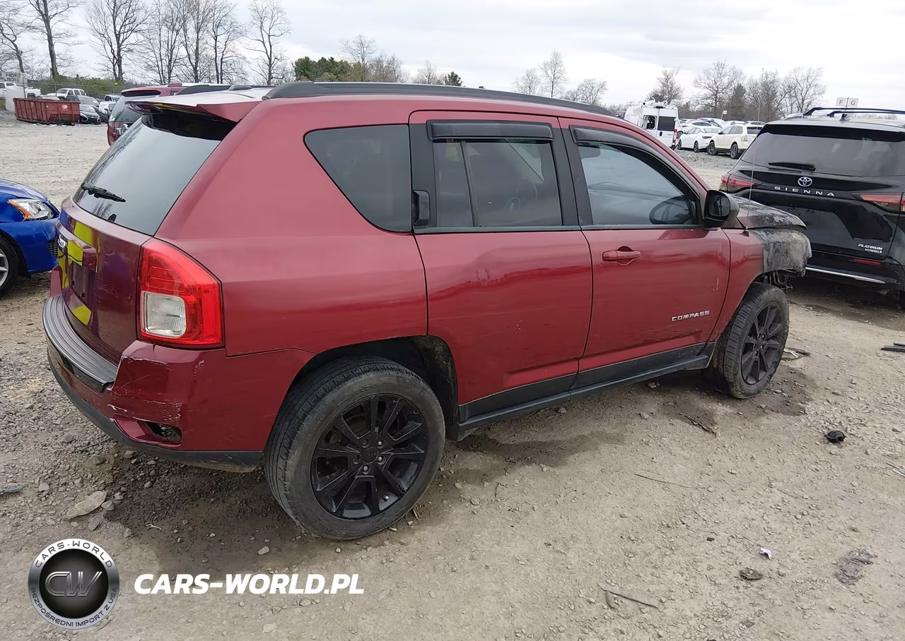 2012 Jeep Compass Latitude VIN:1C4NJDEBXCD718222 - 4