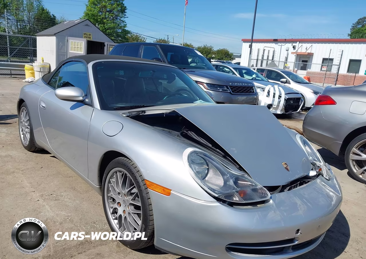 2000 Porsche 911 Carrera-Carrera 4