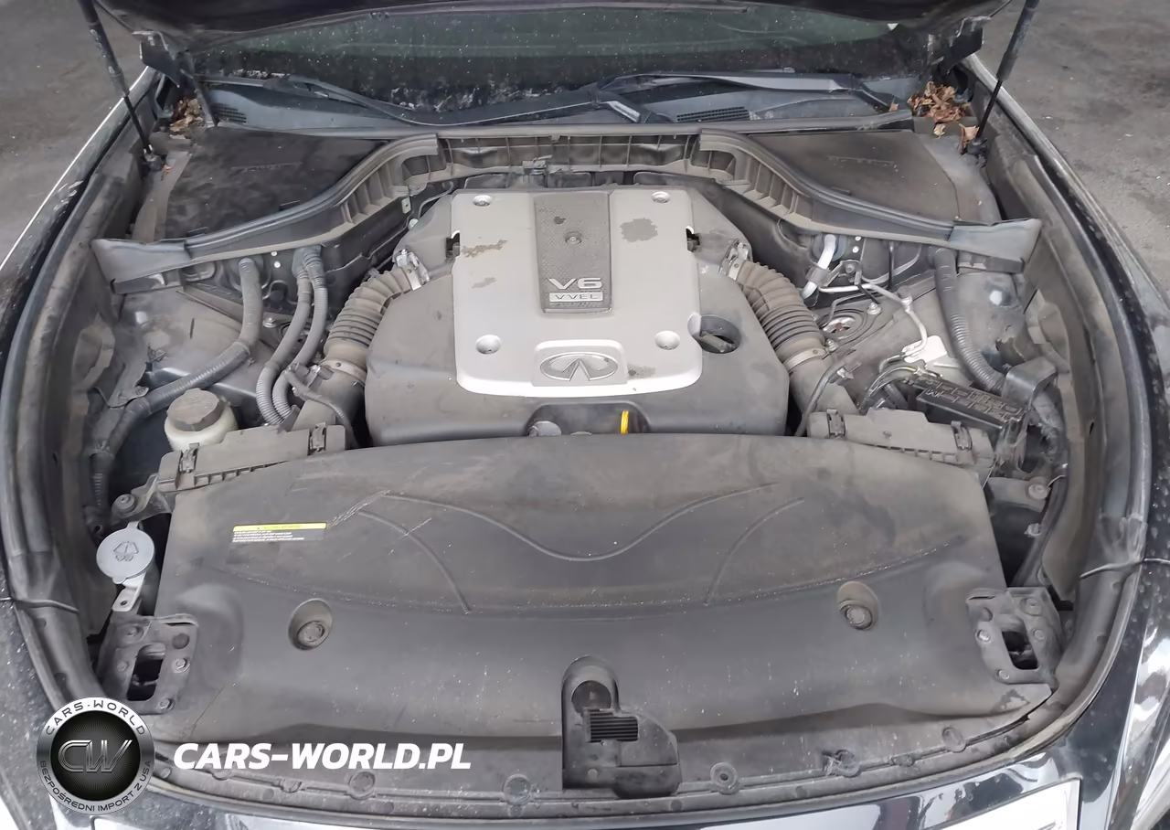 2018 Infiniti Q70 3.7 Luxe VIN:JN1BY1AP3JM180915 - 10