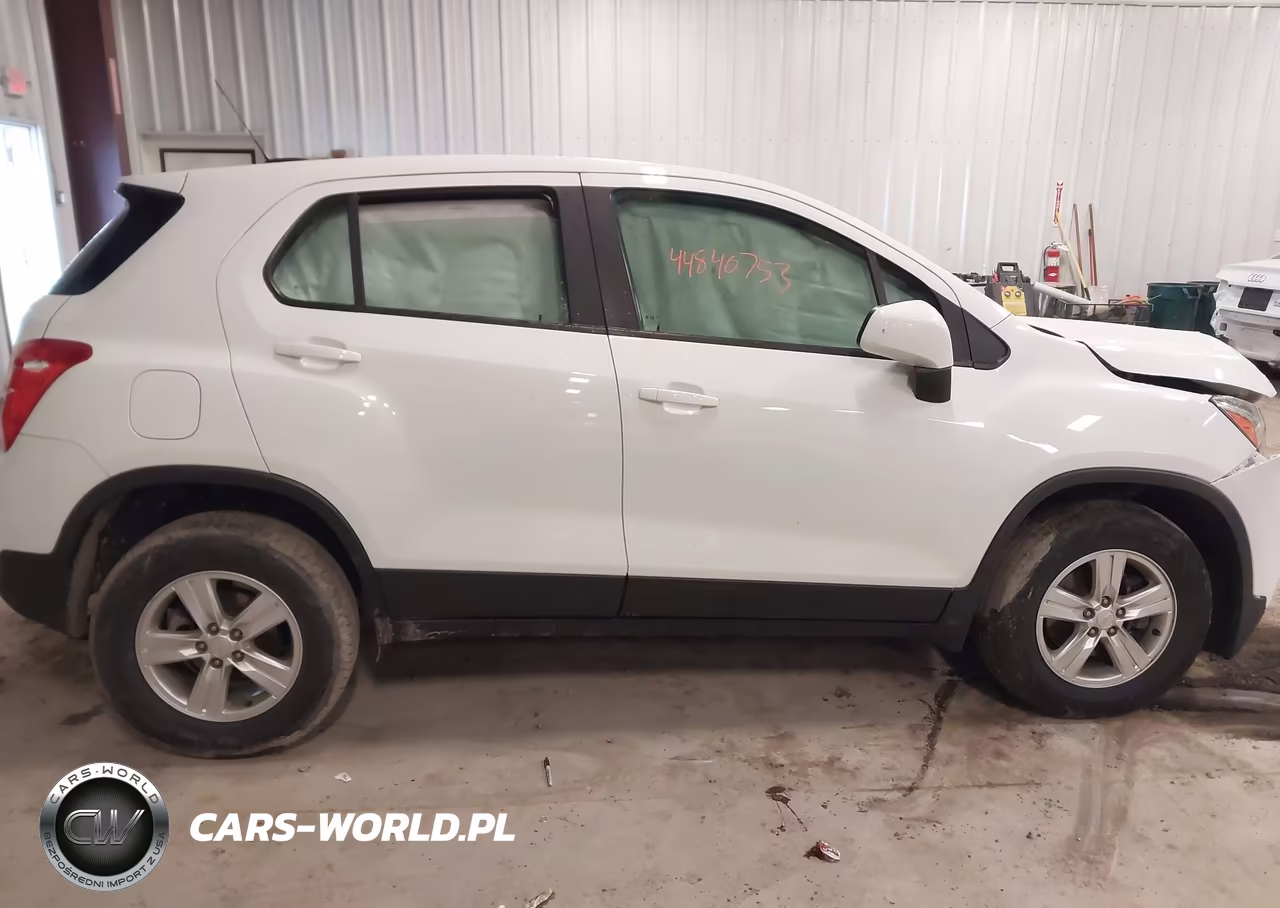 2018 Chevrolet Trax Ls VIN:KL7CJNSB9JB715786 - 13