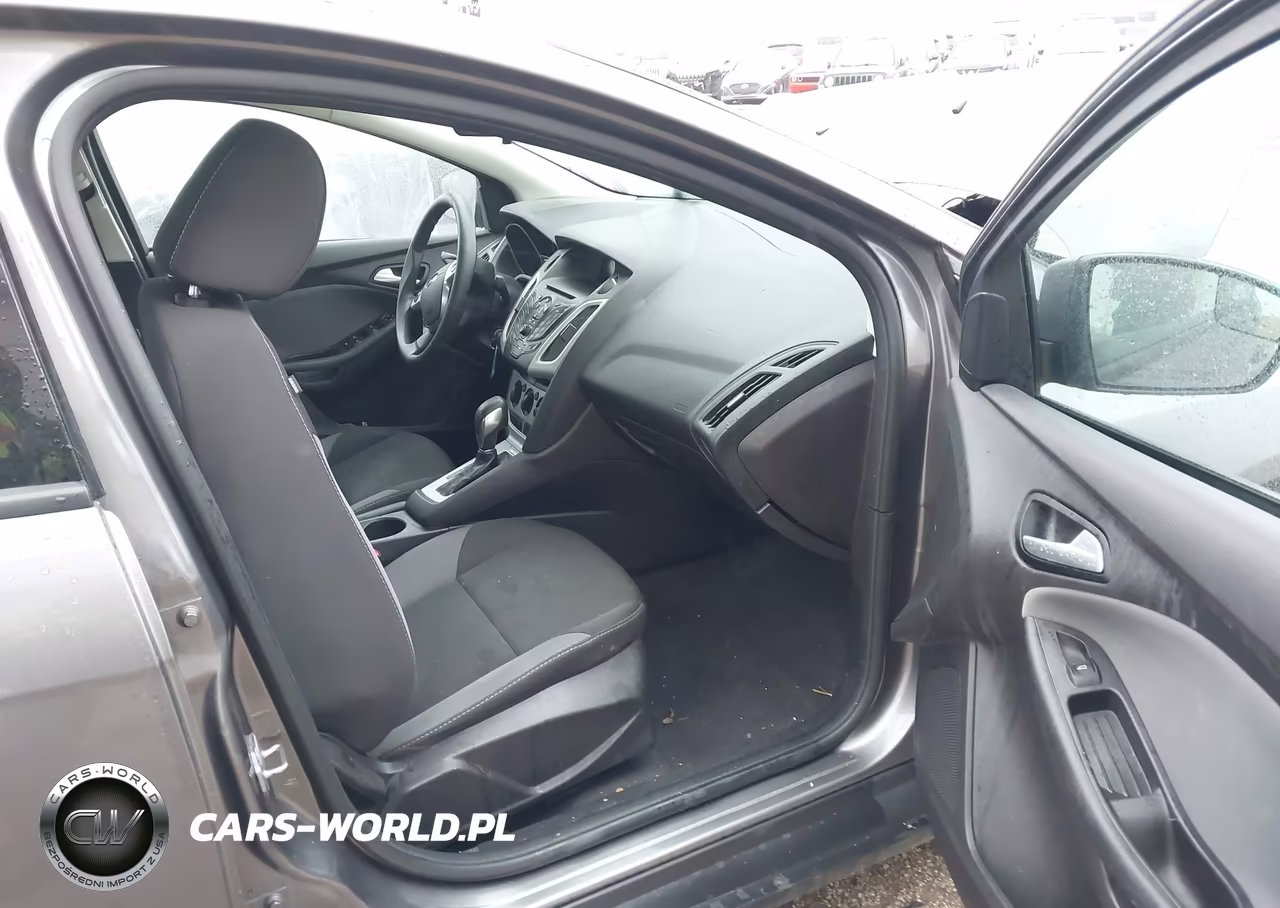 2014 Ford Focus Se VIN:1FADP3F2XEL316332 - 5