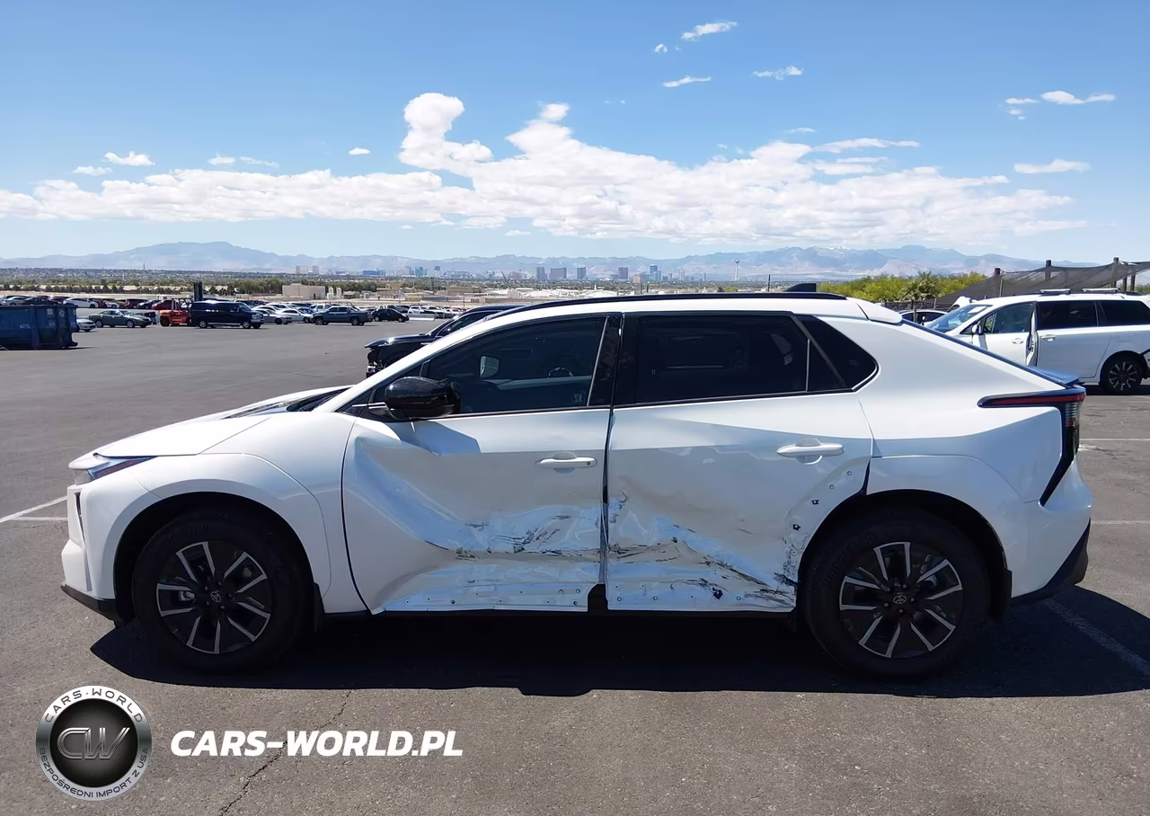 2026 Toyota Bz Xle VIN:JTMBDAFB6TJ017900 - 14