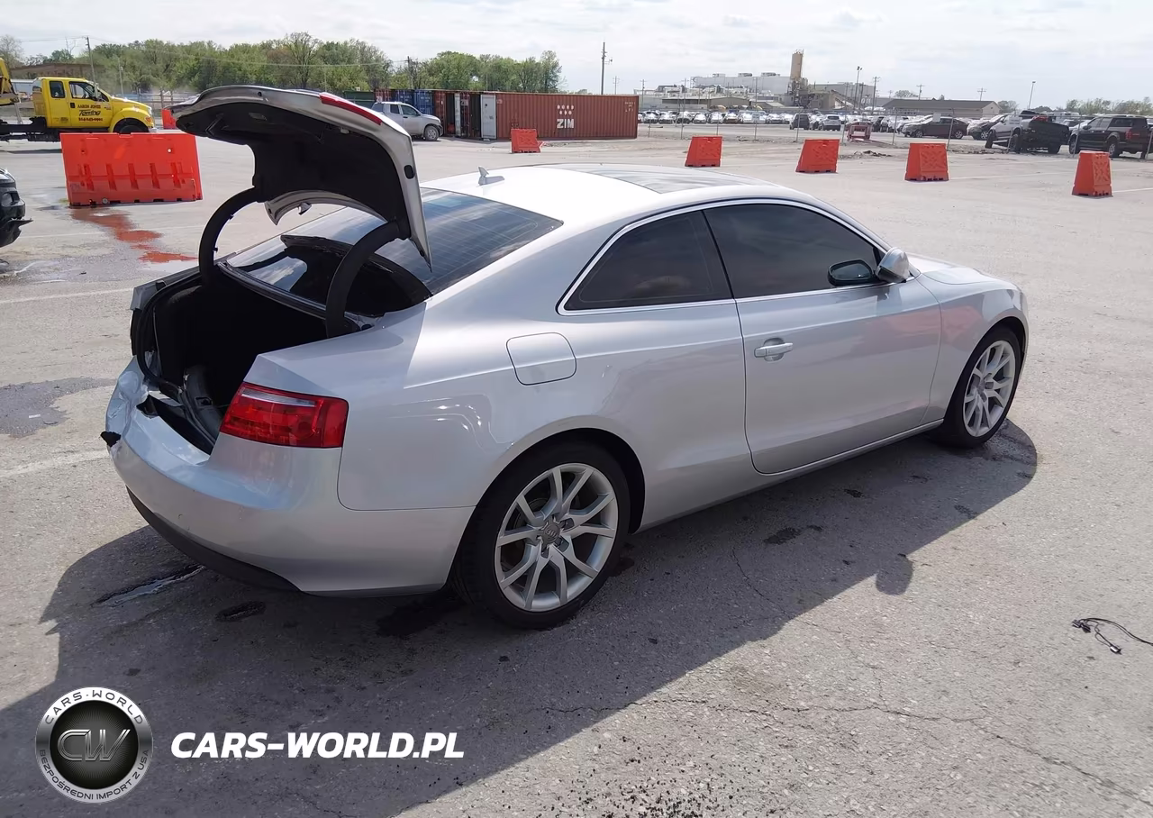 2012 Audi A5 2.0T Premium VIN:WAUCFAFR0CA002849 - 4