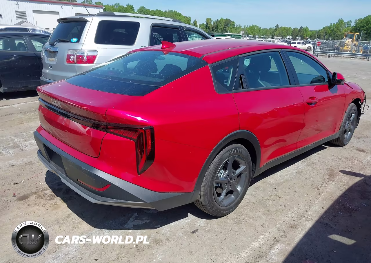 2026 Kia K4 Lxs VIN:3KPFT4DE8TE289834 - 4