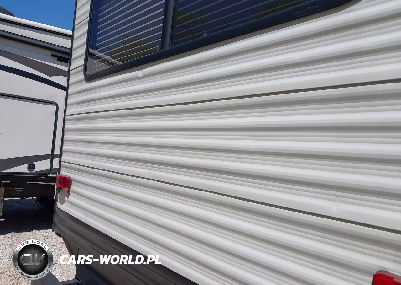 2016 Prime Time Avenger Avt33Rci Travel Trailer VIN:5ZT2AVYB1GB911329 - 11