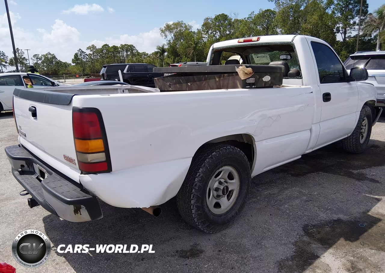 2004 GMC Sierra 1500 Work Truck VIN:1GTEC14V44Z283318 - 4