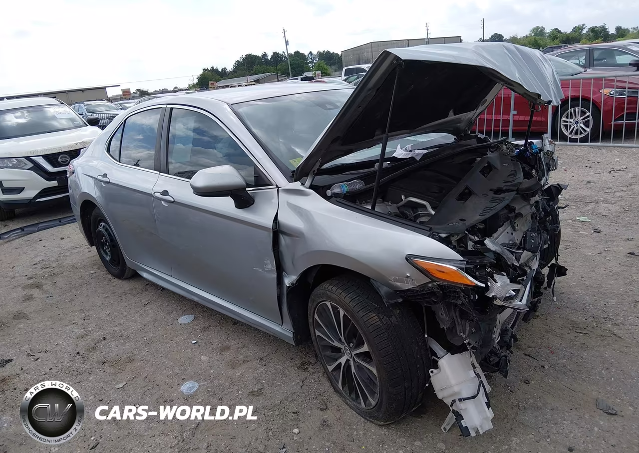 2018 Toyota Camry Se – zdjęcie 1 z 16