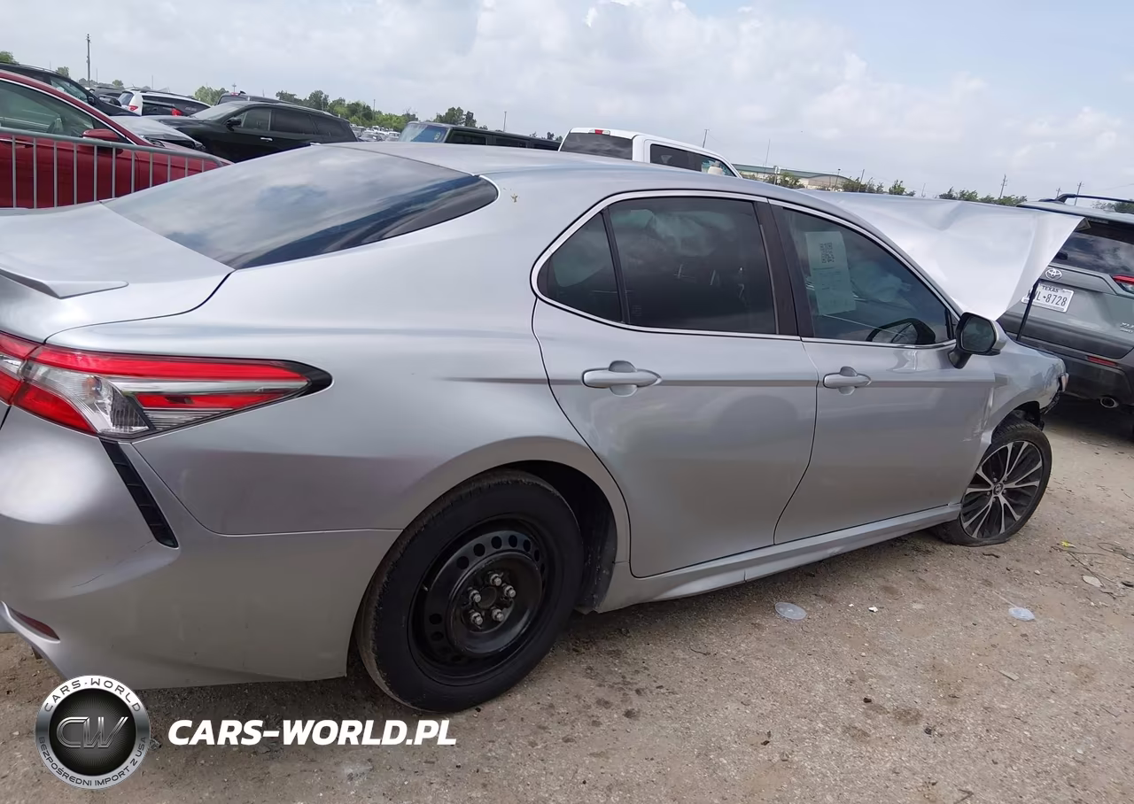 2018 Toyota Camry Se VIN:4T1B11HK5JU067300 - 13