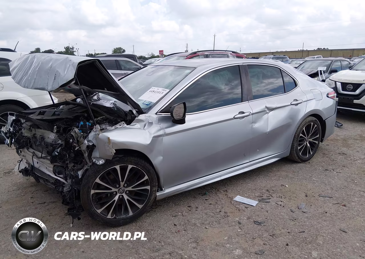 2018 Toyota Camry Se VIN:4T1B11HK5JU067300 - 2