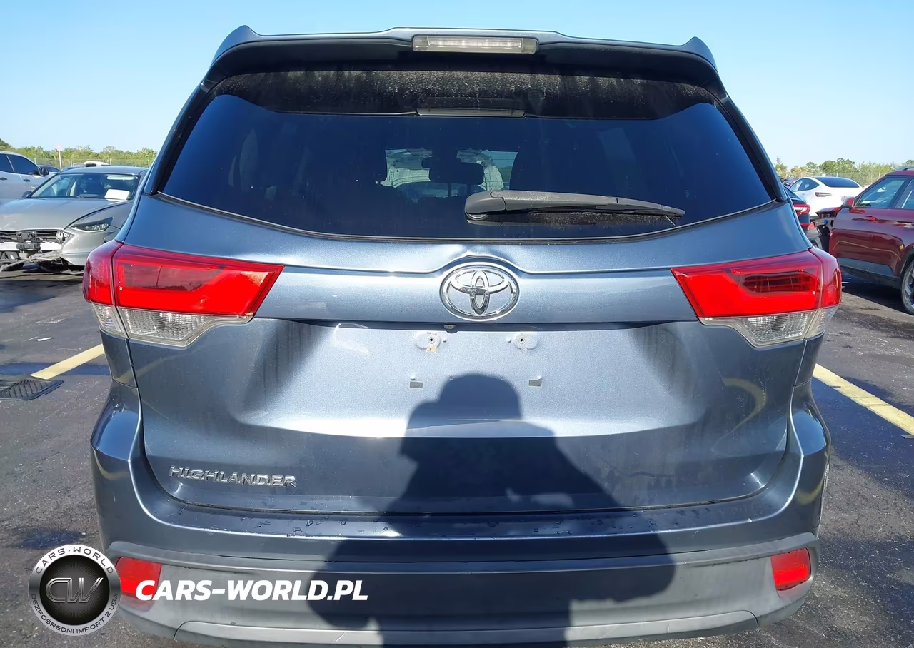 2017 Toyota Highlander Le VIN:5TDZARFH5HS029413 - 16