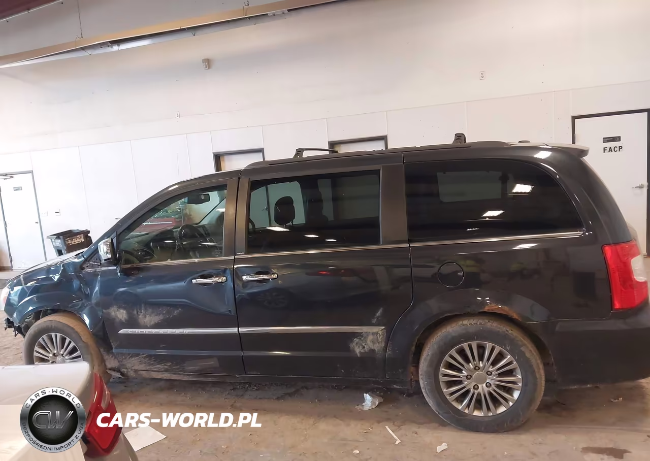 2014 Chrysler Town & Country Touring-L VIN:2C4RC1CG2ER108730 - 14