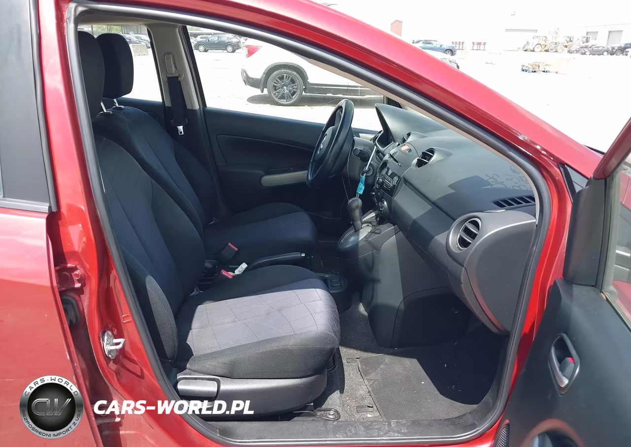 2014 Mazda Mazda2 Sport VIN:JM1DE1KZ8E0173941 - 5
